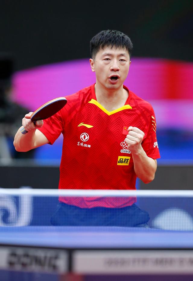 琼斯在外线 琼斯在外线