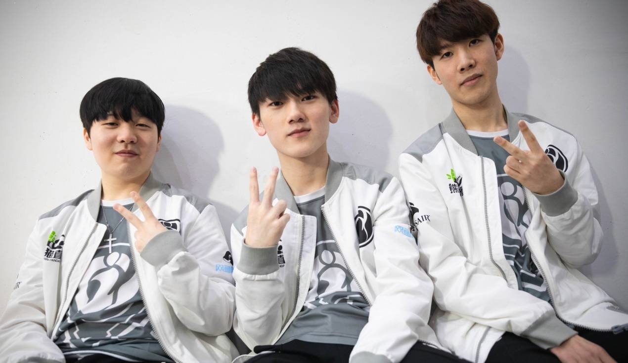 还在防守和 还在防守和