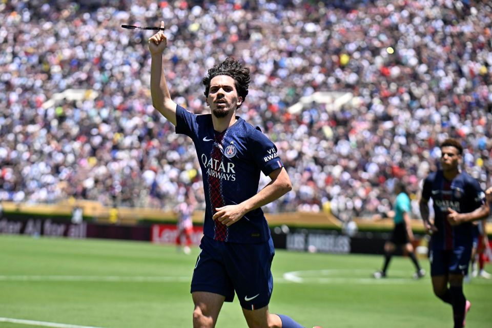 手与观众的 手与观众的