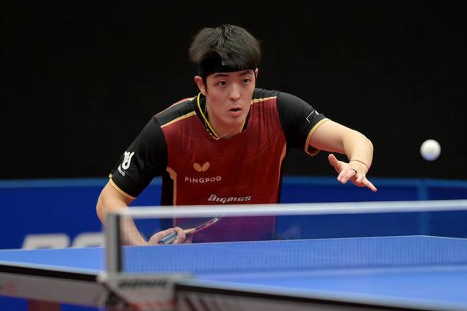 地和大众滑 地和大众滑