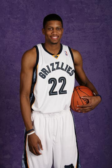 媒体人：胡明轩亚洲杯结束后立刻回归广东队 但还未参与球队训练